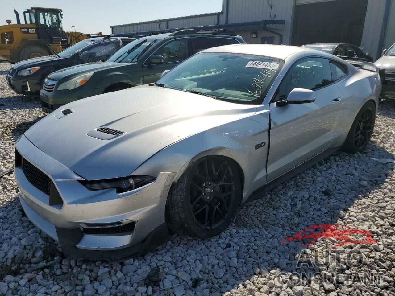 FORD MUSTANG 2019 - 1FA6P8CF5K5164179