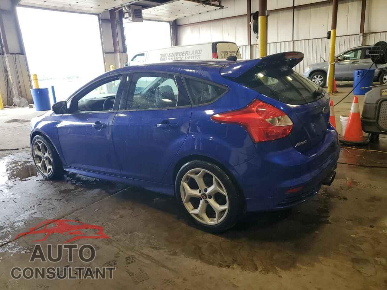 FORD FOCUS 2013 - 1FADP3L92DL323338