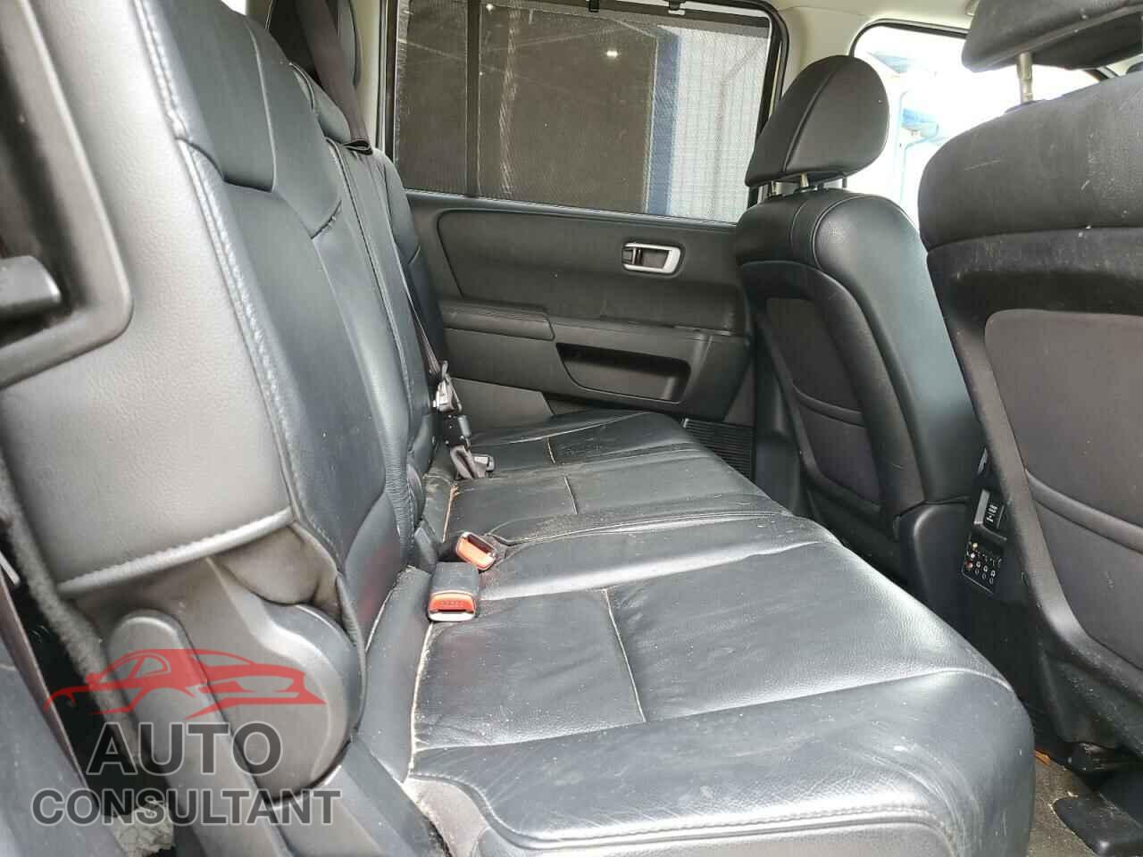 HONDA PILOT 2014 - 5FNYF4H94EB038111