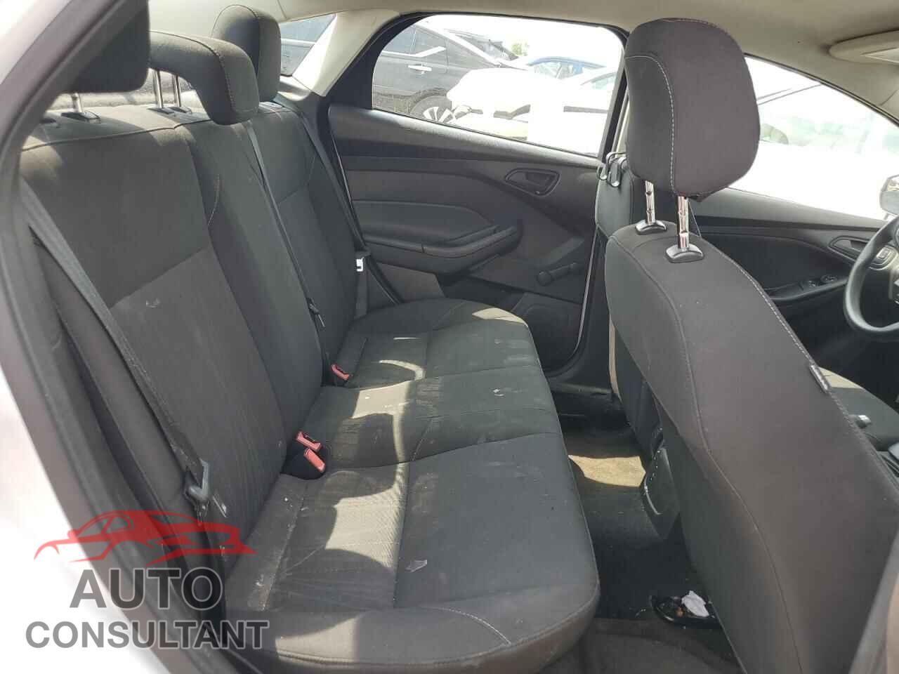 FORD FOCUS 2016 - 1FADP3E26GL270941