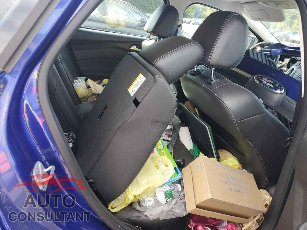 FORD FOCUS 2014 - 1FADP3K26EL125741