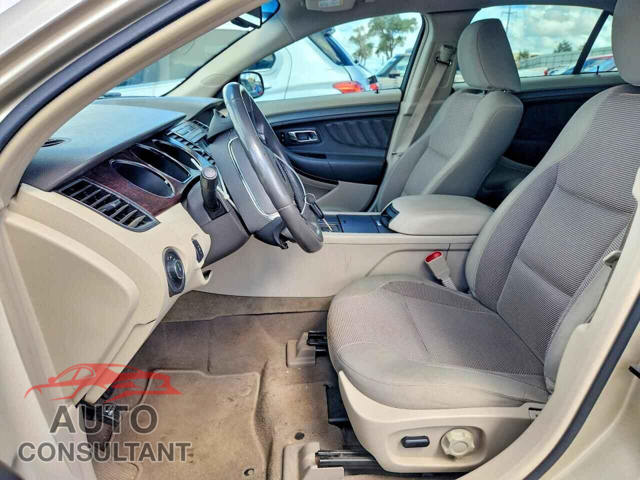 FORD TAURUS 2010 - 1FAHP2EW7AG143565