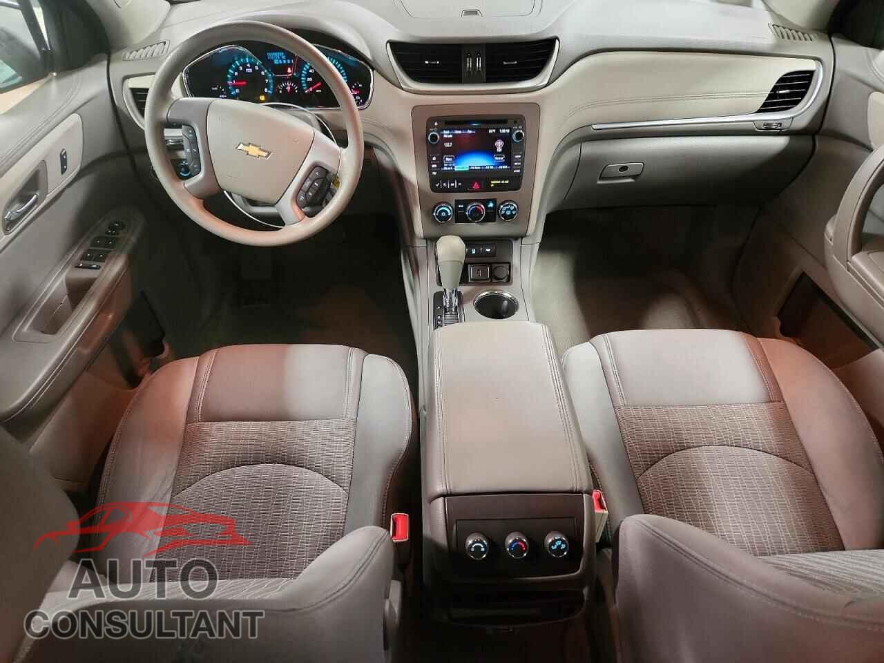 CHEVROLET TRAVERSE 2017 - 1GNKRFED8HJ276128