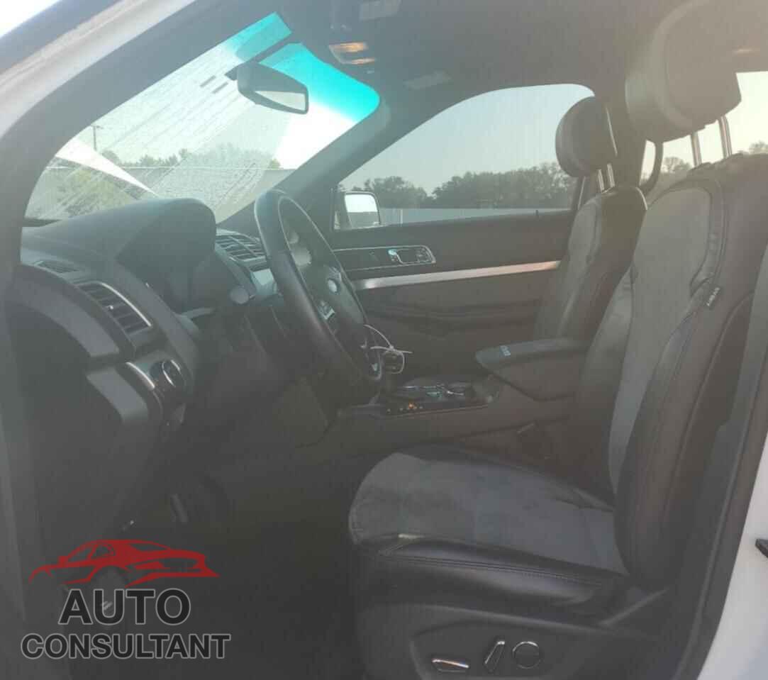 FORD EXPLORER 2017 - 1FM5K8D88HGA97672