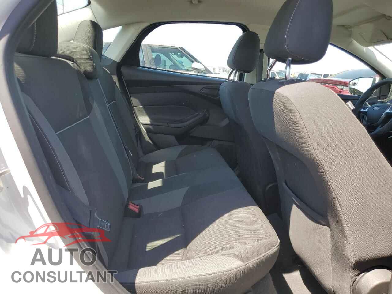 FORD FOCUS 2012 - 1FAHP3F23CL217334