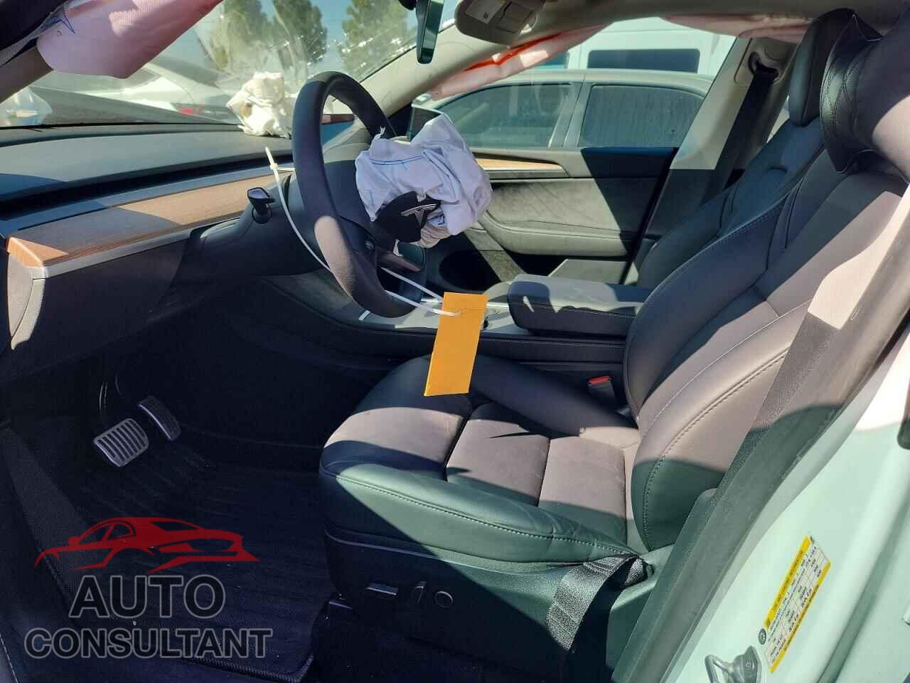 TESLA MODEL Y 2023 - 7SAYGDEE1PF796623