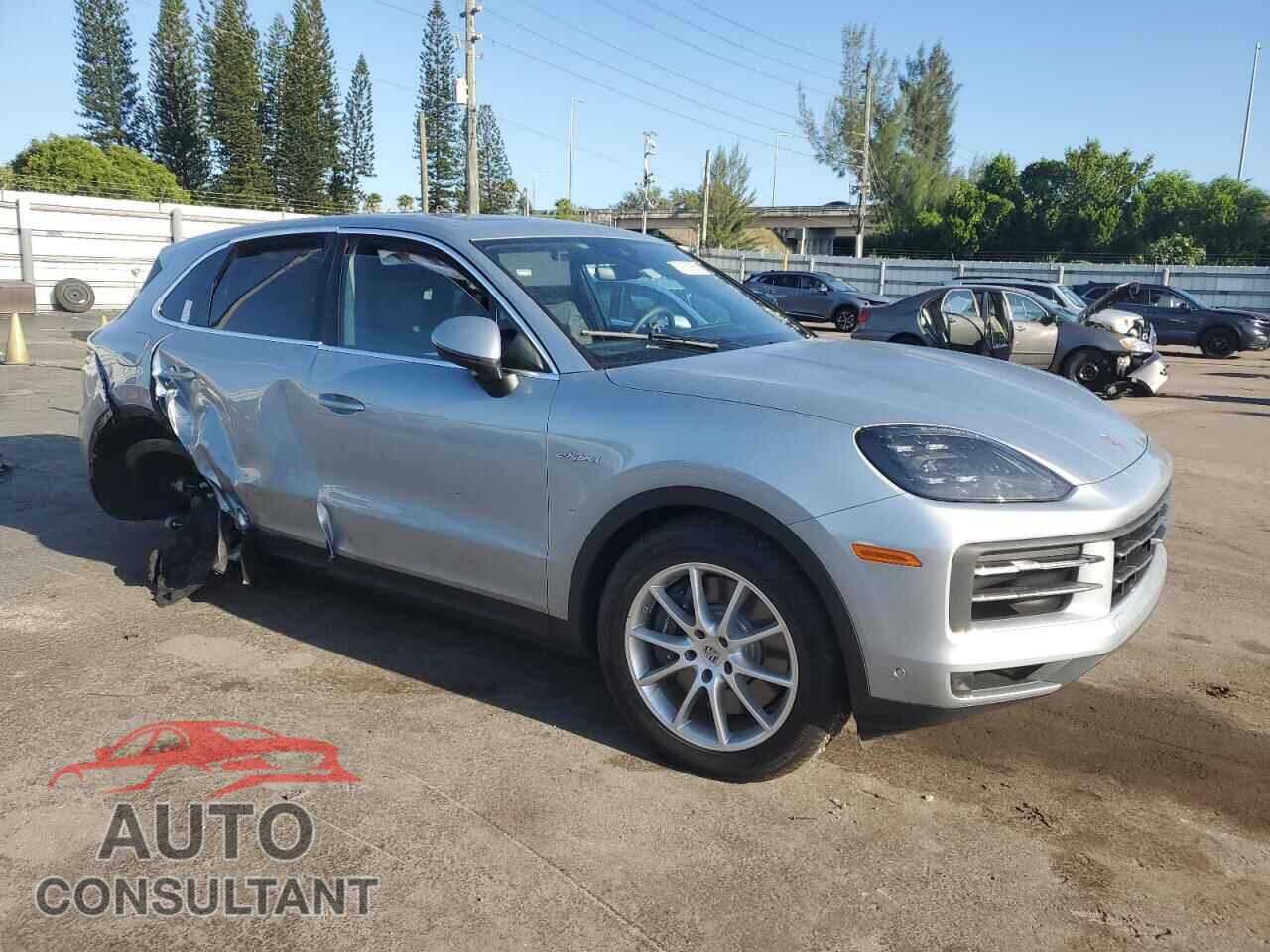 PORSCHE CAYENNE 2024 - WP1AE2AY9RDA29409