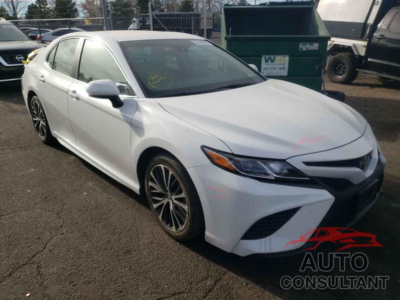 TOYOTA CAMRY 2018 - 4T1B11HK0JU630172