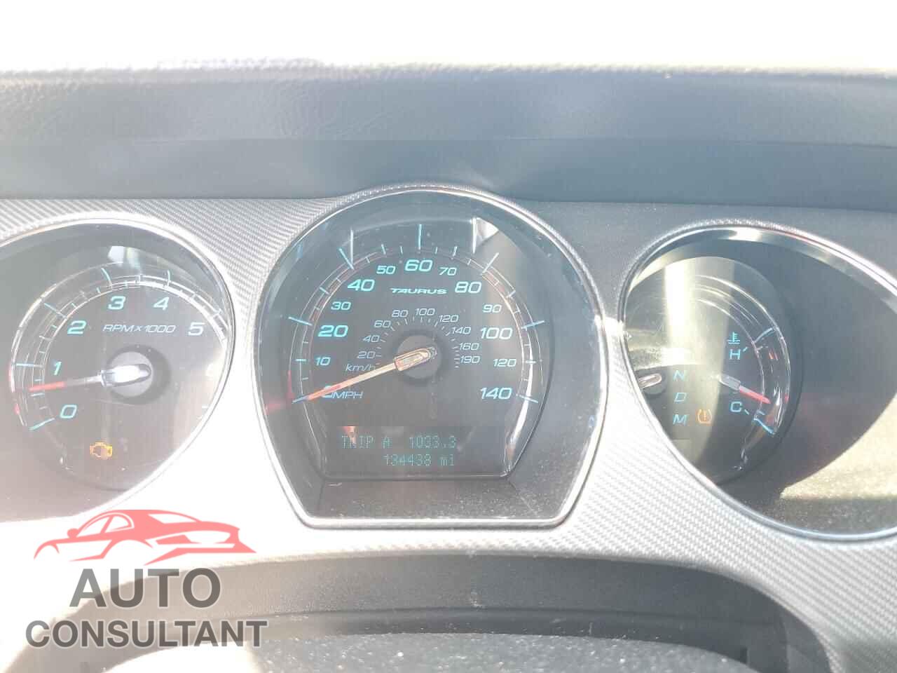 FORD TAURUS 2010 - 1FAHP2KTXAG114233