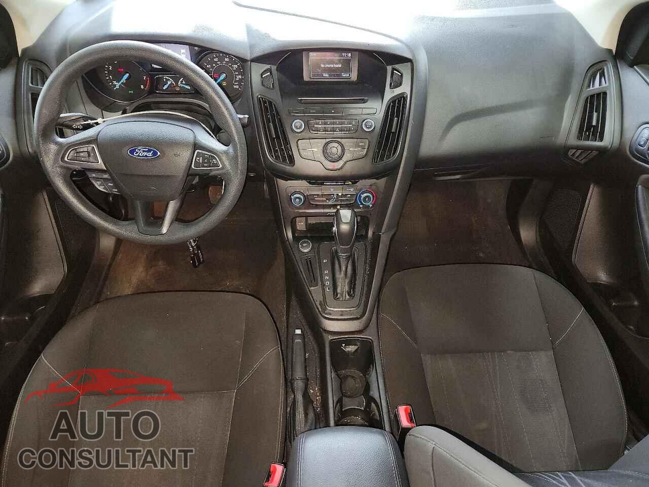 FORD FOCUS 2015 - 1FADP3F21FL346742