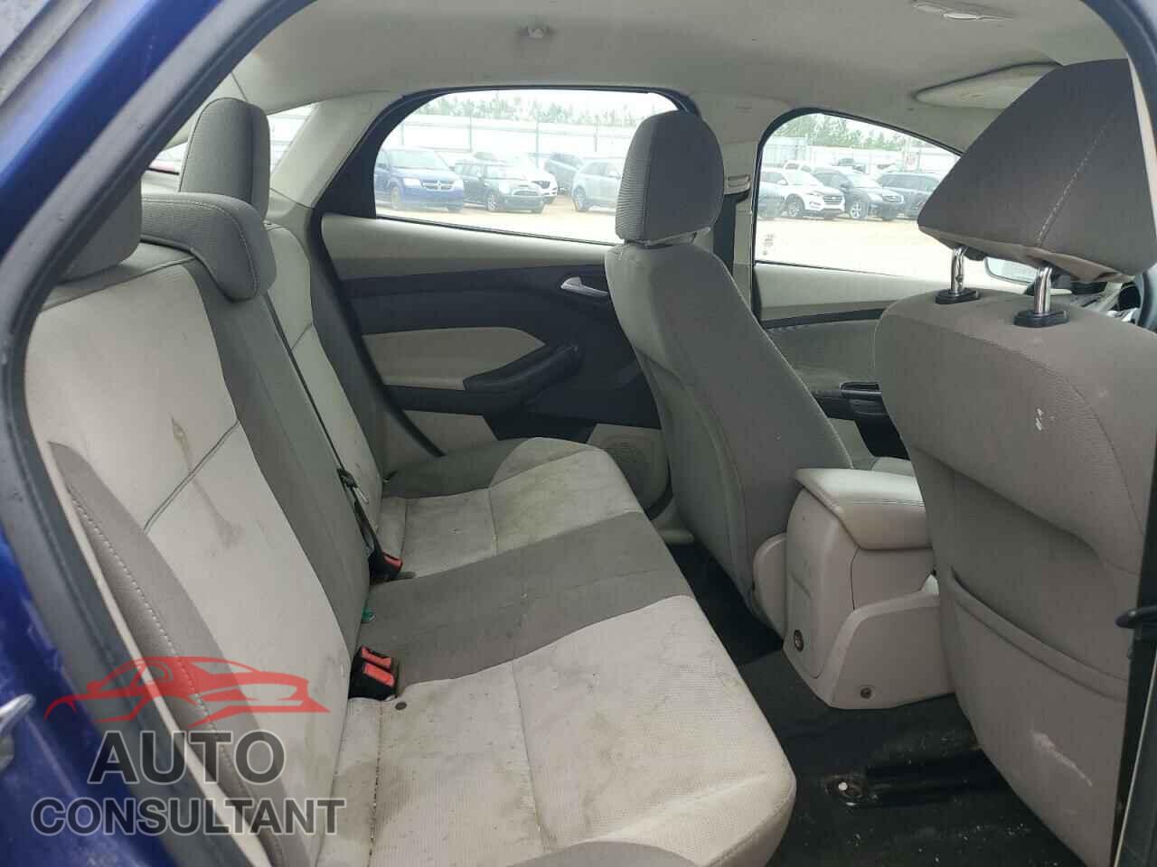FORD FOCUS 2012 - 1FAHP3F22CL425253