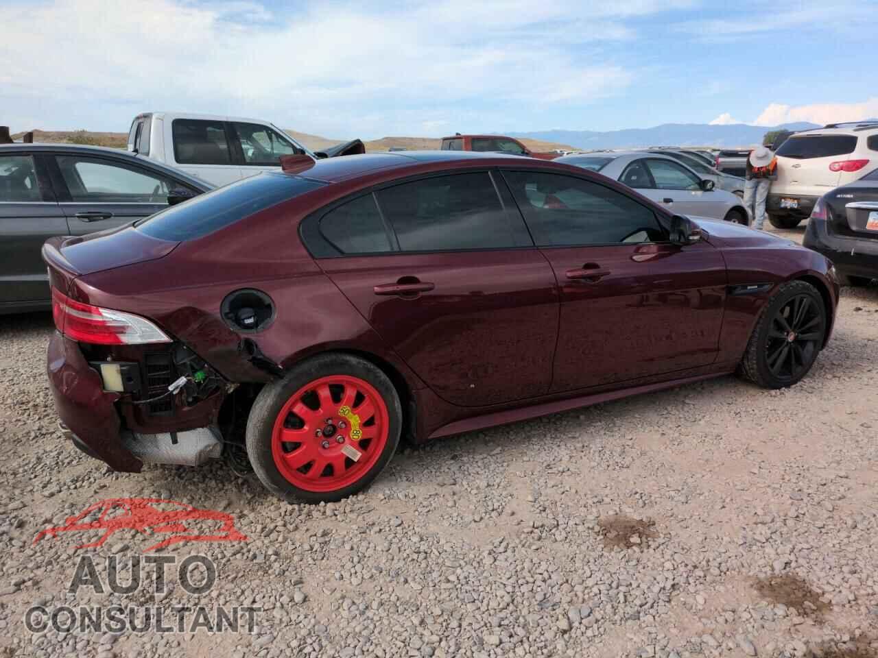 JAGUAR XE 2017 - SAJAF4BV8HA976490