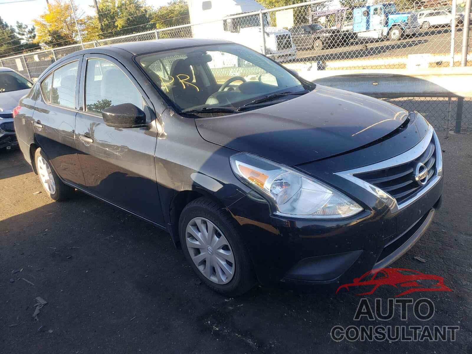 NISSAN VERSA 2018 - 3N1CN7AP2JL859522