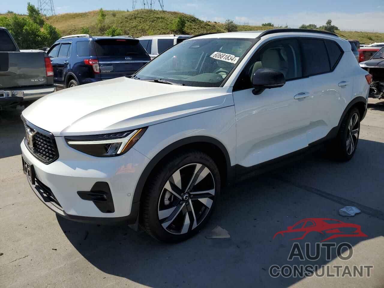 VOLVO XC40 ULTIM 2023 - YV4L12UX4P2021202