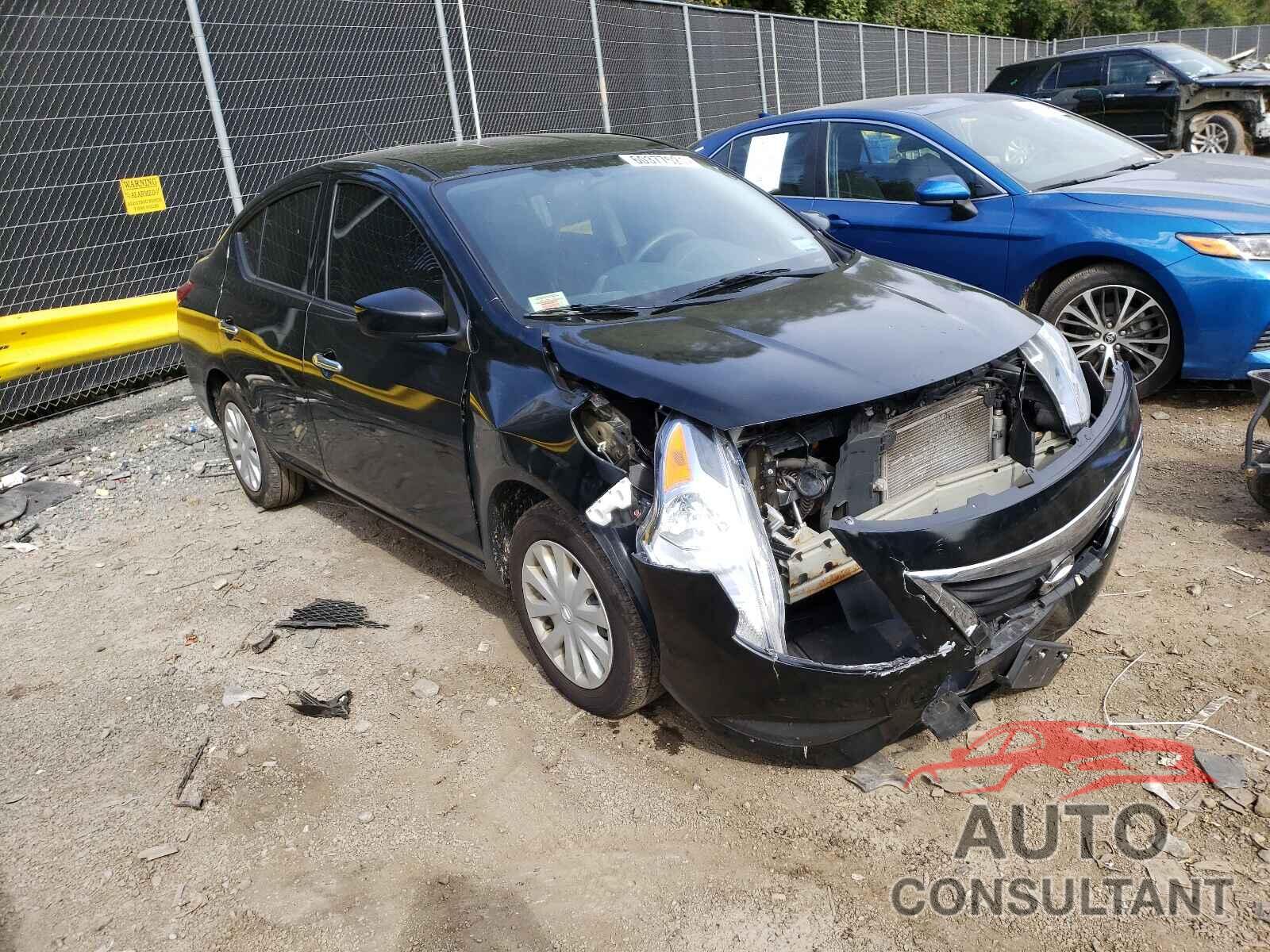 NISSAN VERSA 2018 - 3N1CN7AP7JL878258
