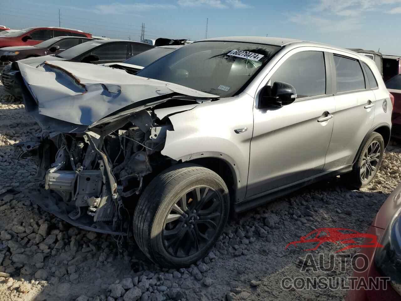 MITSUBISHI OUTLANDER 2018 - JA4AP3AU4JU008481