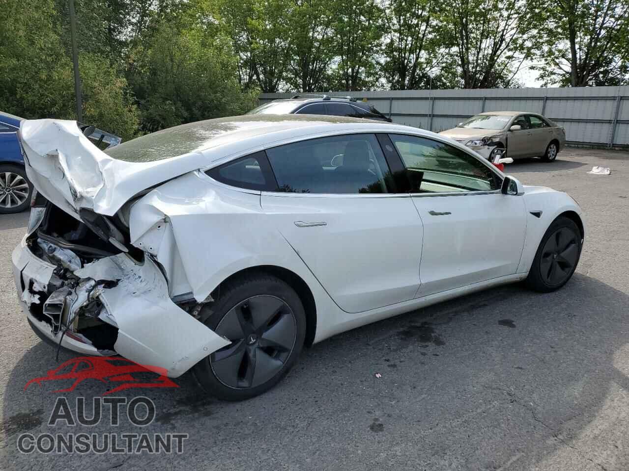 TESLA MODEL 3 2018 - 5YJ3E1EB4JF120045