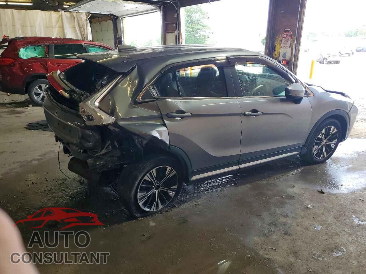 MITSUBISHI ECLIPSE 2018 - JA4AT5AA5JZ040355