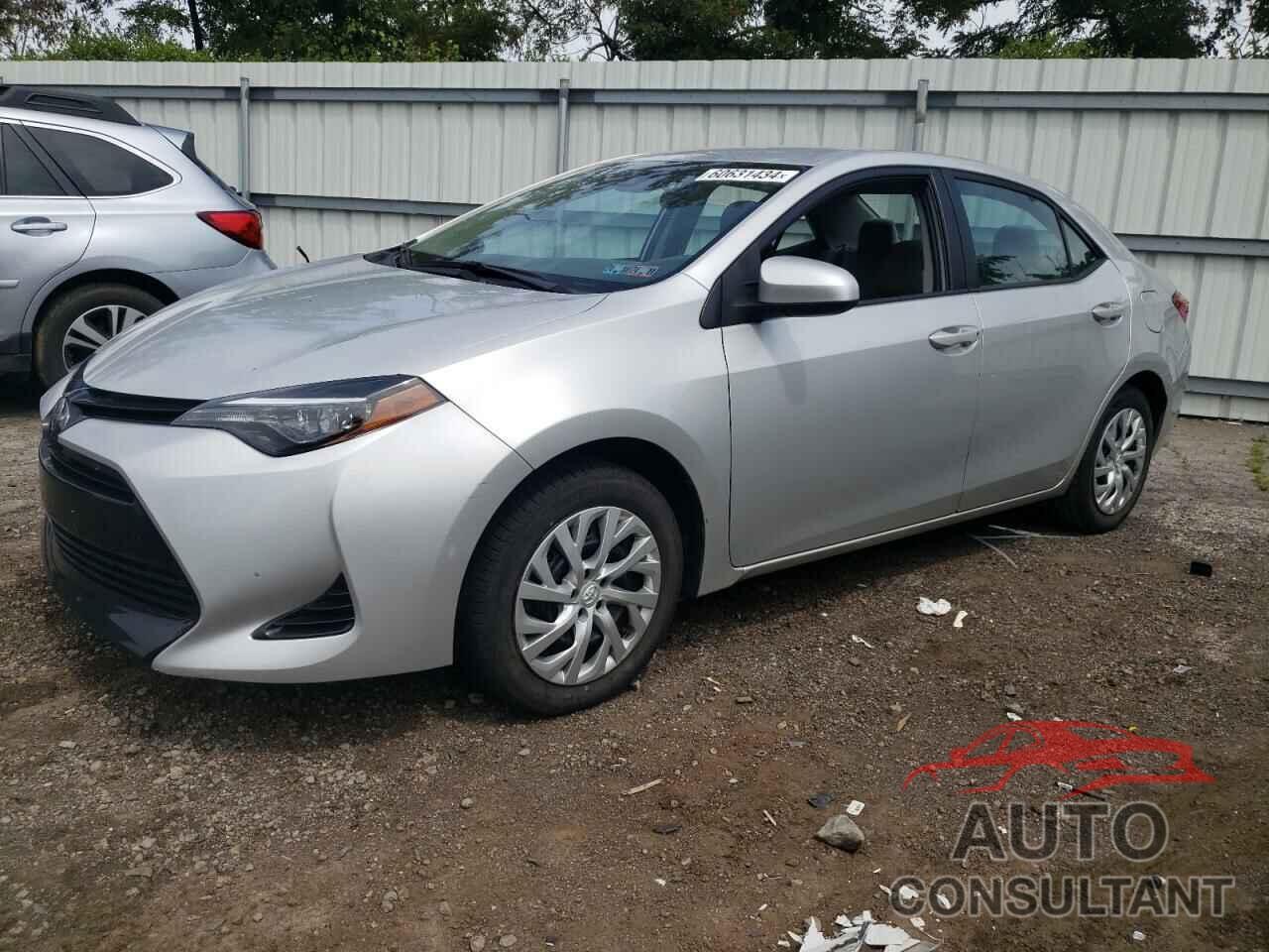 TOYOTA COROLLA 2018 - 5YFBURHE6JP832466