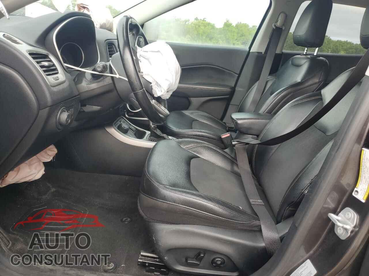 JEEP COMPASS 2017 - 3C4NJDBB8HT646085
