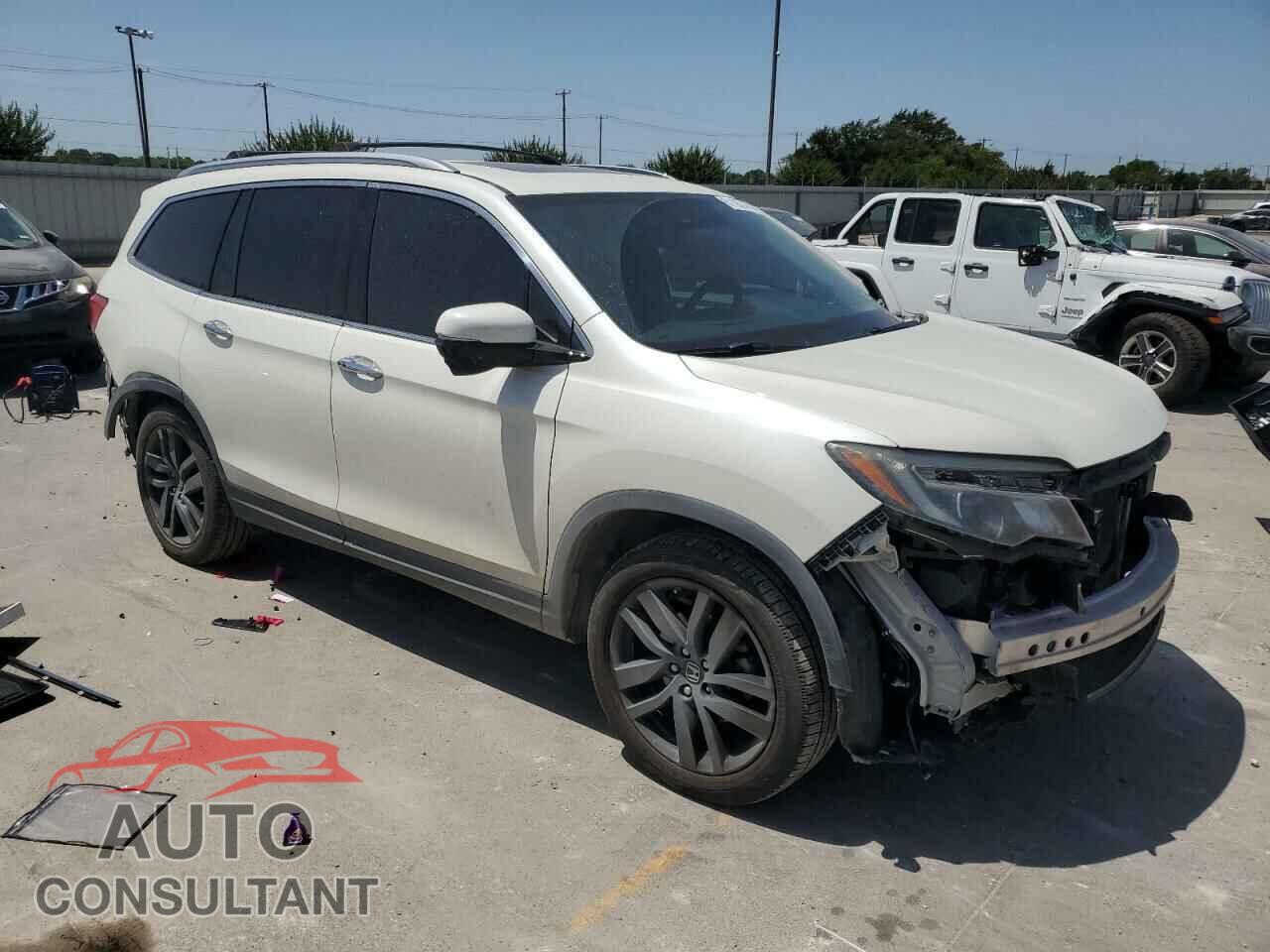 HONDA PILOT 2017 - 5FNYF5H95HB025121