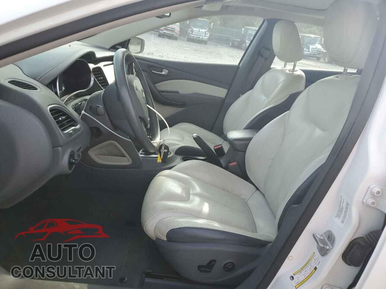 DODGE DART 2013 - 1C3CDFCA3DD325902