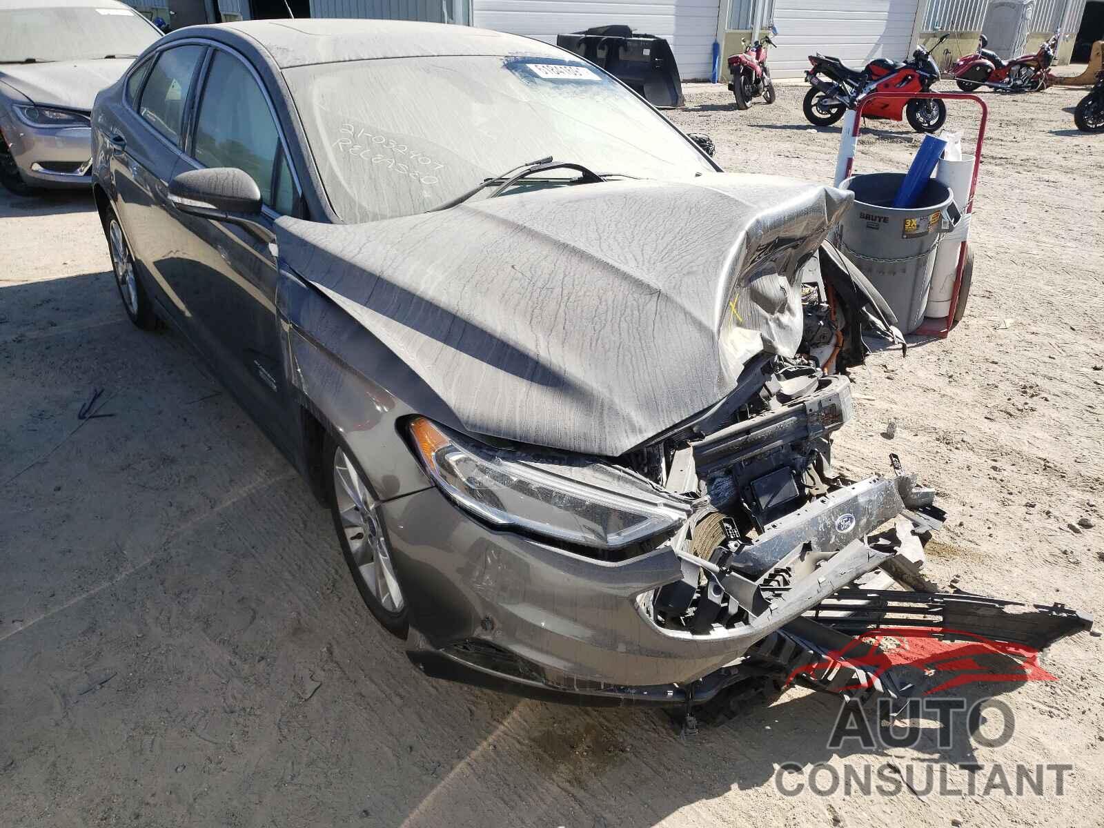 FORD FUSION 2017 - 3FA6P0SU8HR299258
