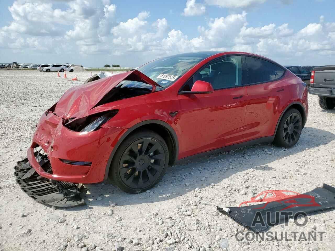 TESLA MODEL Y 2021 - 5YJYGDEE8MF072212