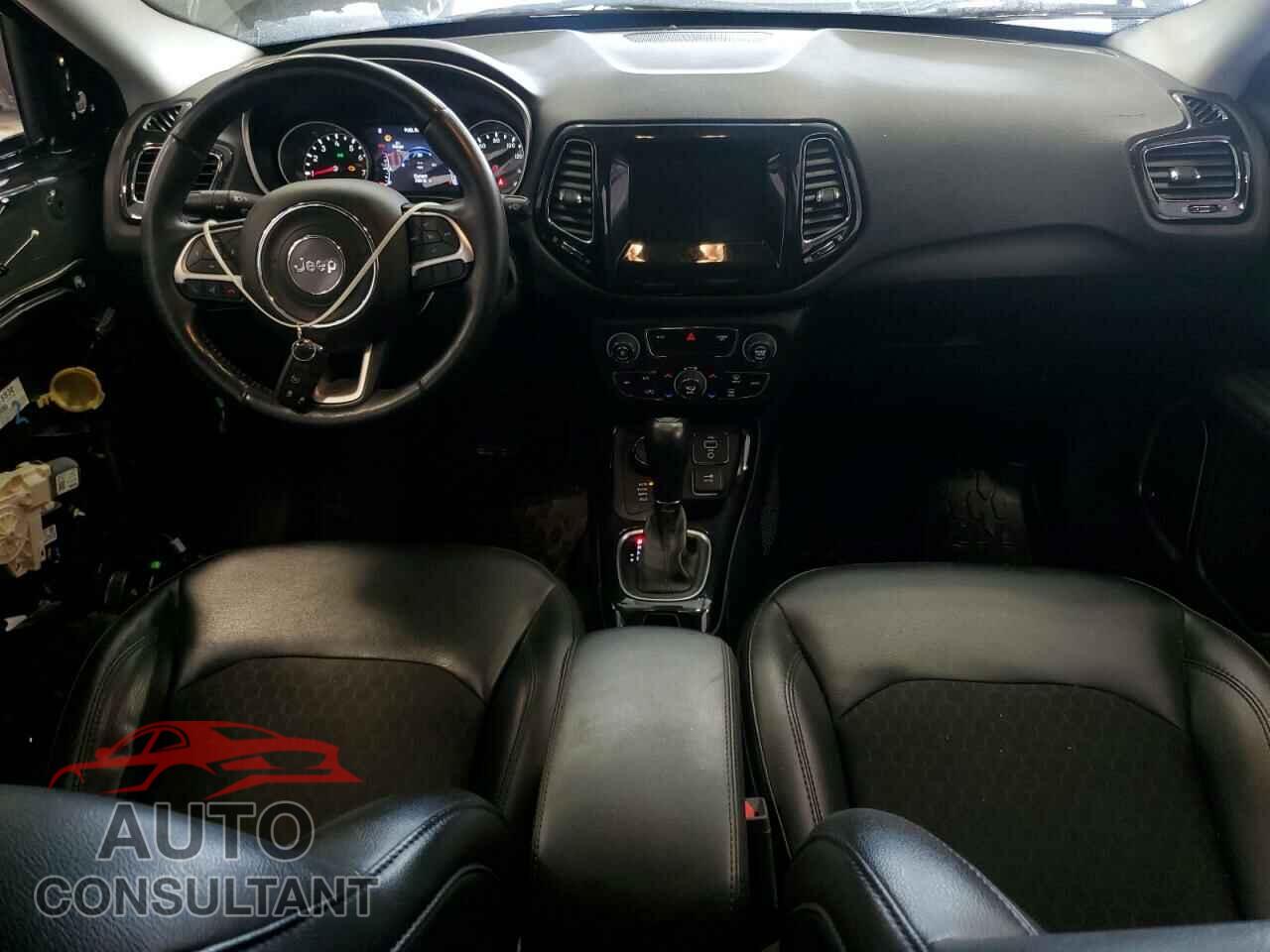 JEEP COMPASS 2018 - 3C4NJDBB2JT366880