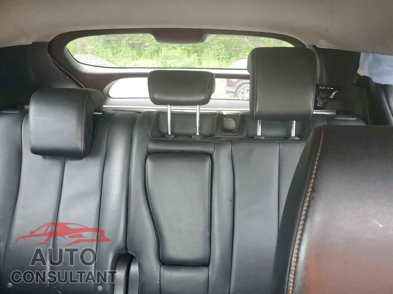 MITSUBISHI ECLIPSE 2018 - JA4AT5AA3JZ045103
