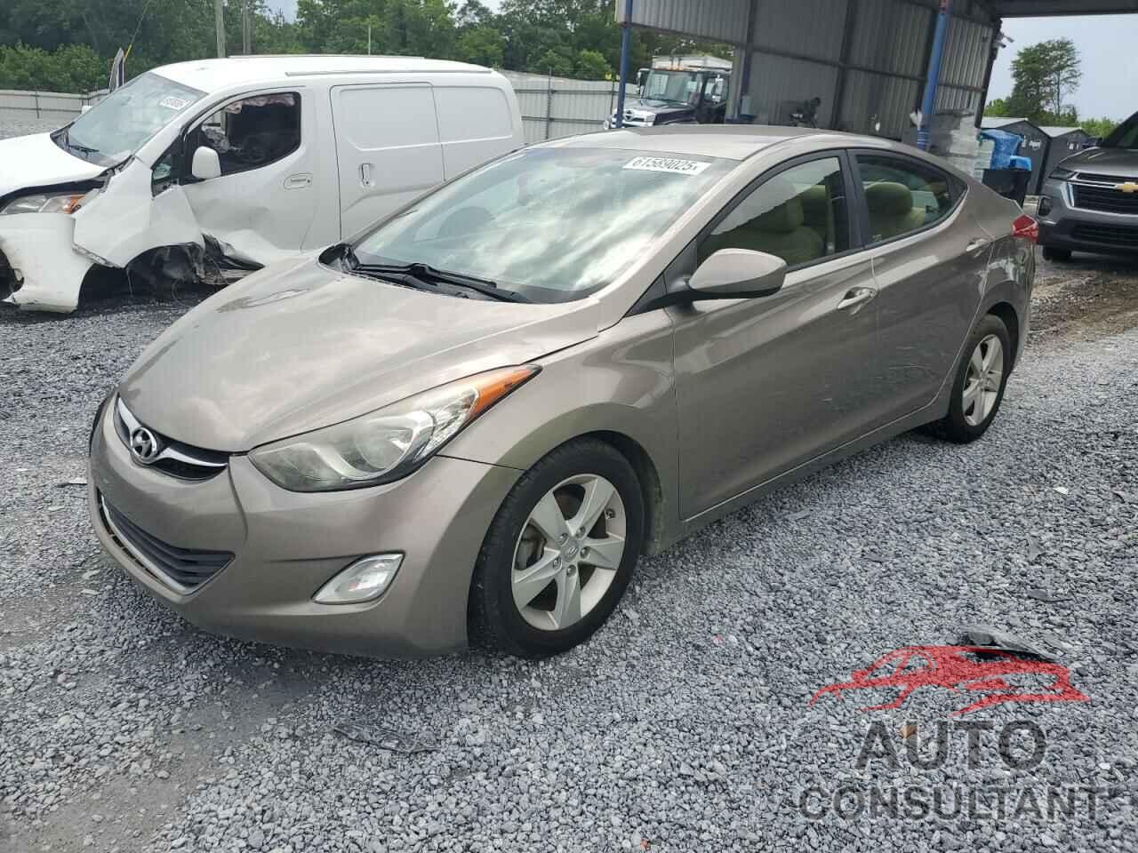 HYUNDAI ELANTRA 2013 - 5NPDH4AE7DH204685