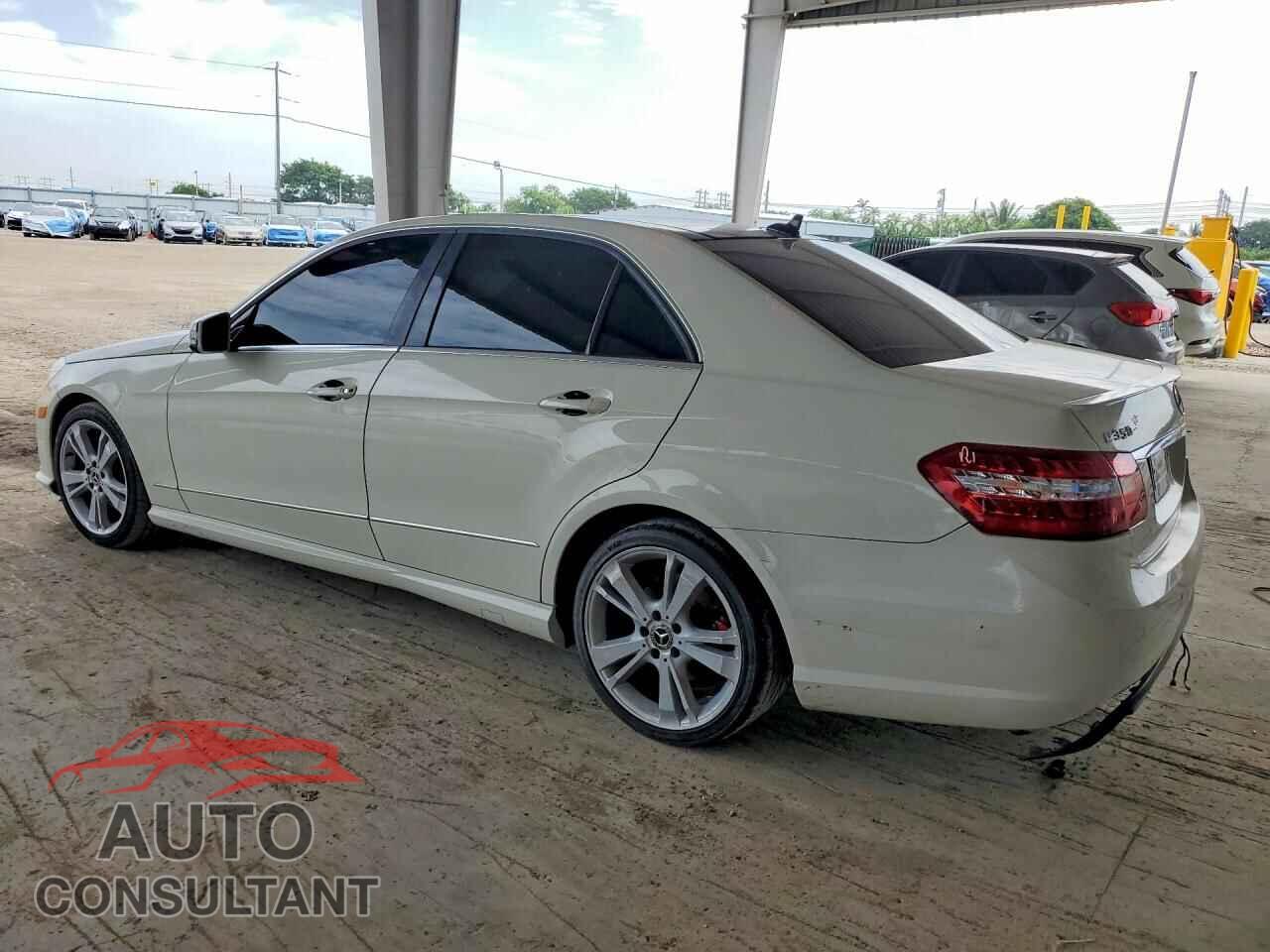 MERCEDES-BENZ E-CLASS 2012 - WDDHF8JB8CA652790