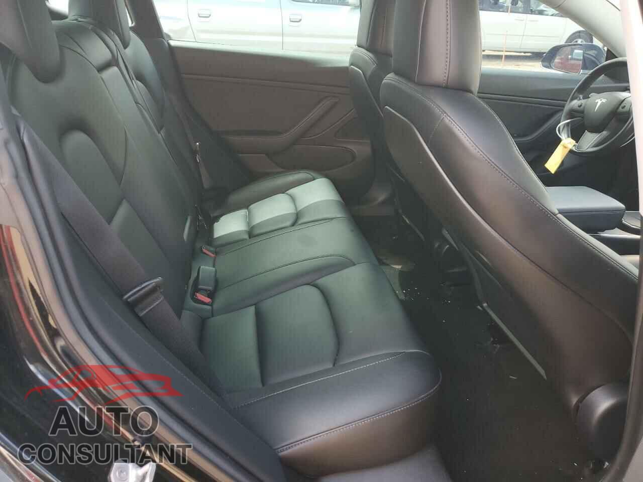 TESLA MODEL 3 2019 - 5YJ3E1EB5KF197234