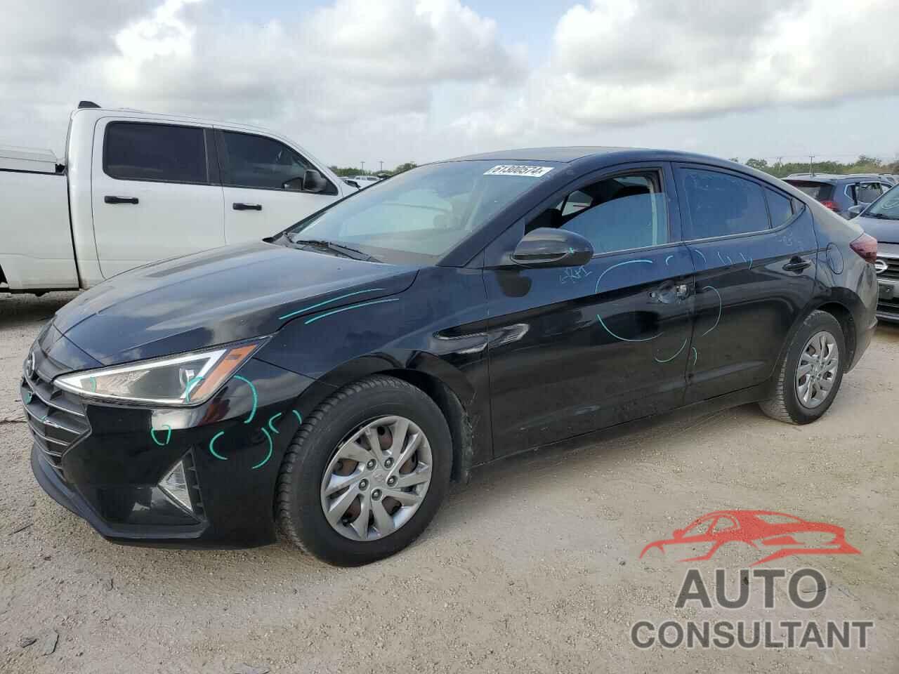 HYUNDAI ELANTRA 2020 - KMHD74LFXLU913605