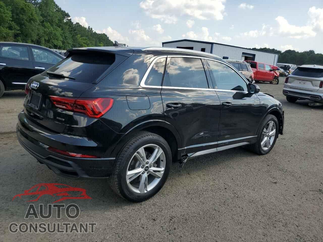 AUDI Q3 2023 - WA1EECF34P1086079