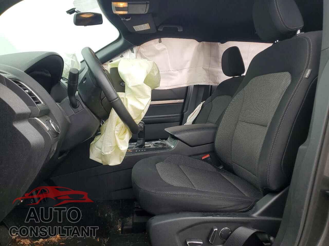 FORD EXPLORER 2018 - 1FM5K7D82JGA64764
