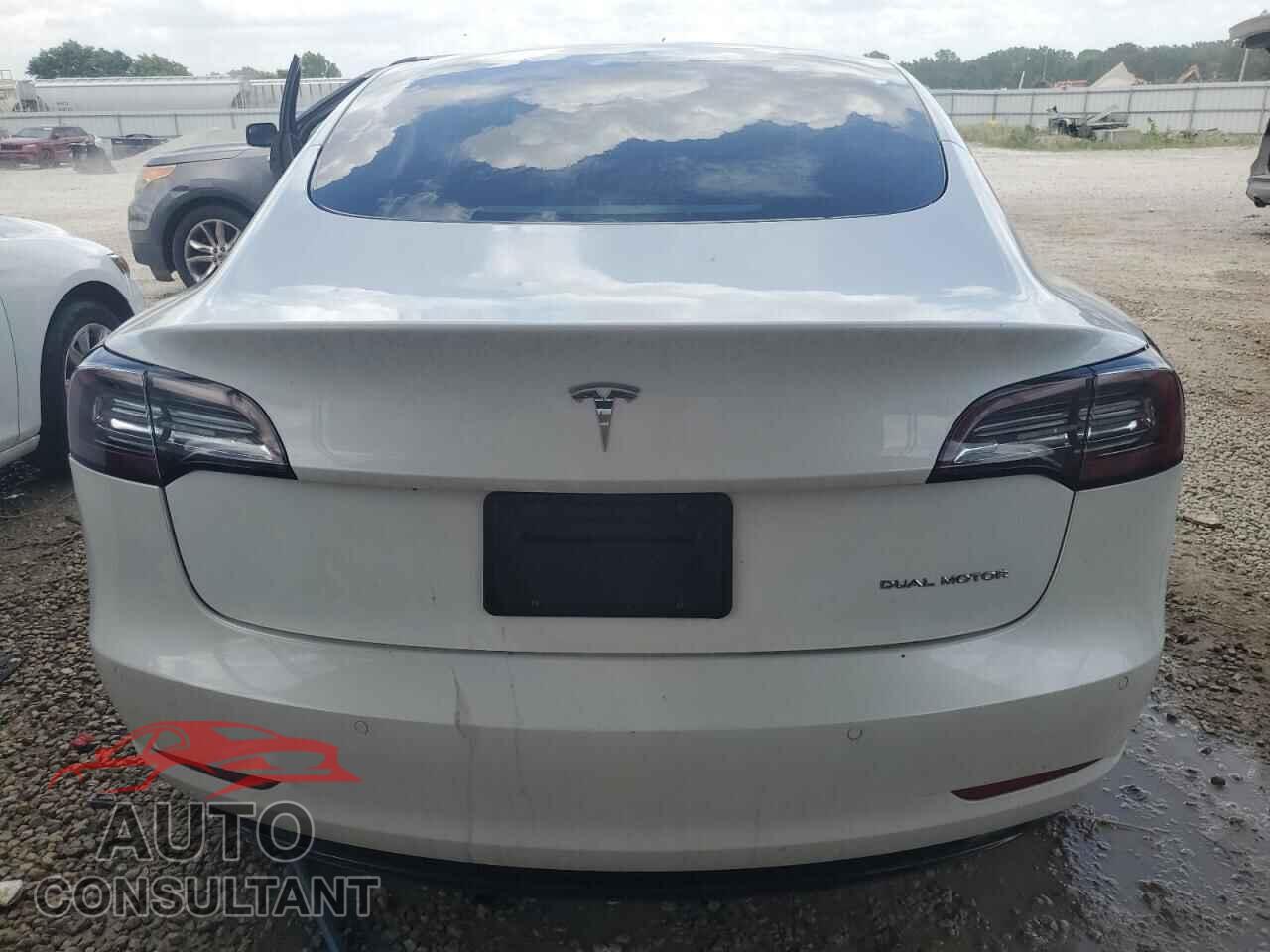 TESLA MODEL 3 2021 - 5YJ3E1EB8MF924840