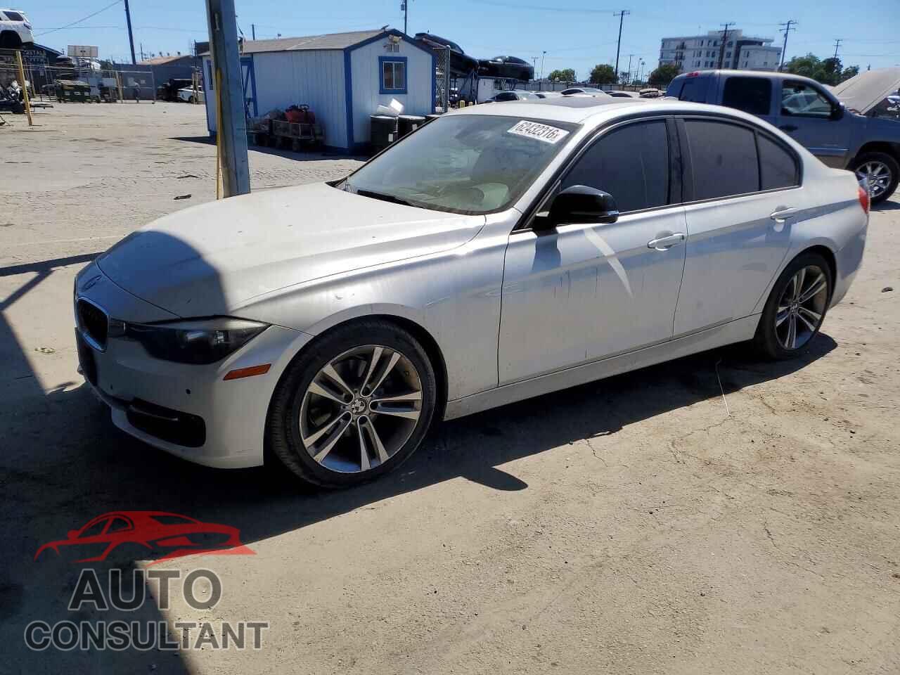BMW 3 SERIES 2015 - WBA3C1C59FK123338