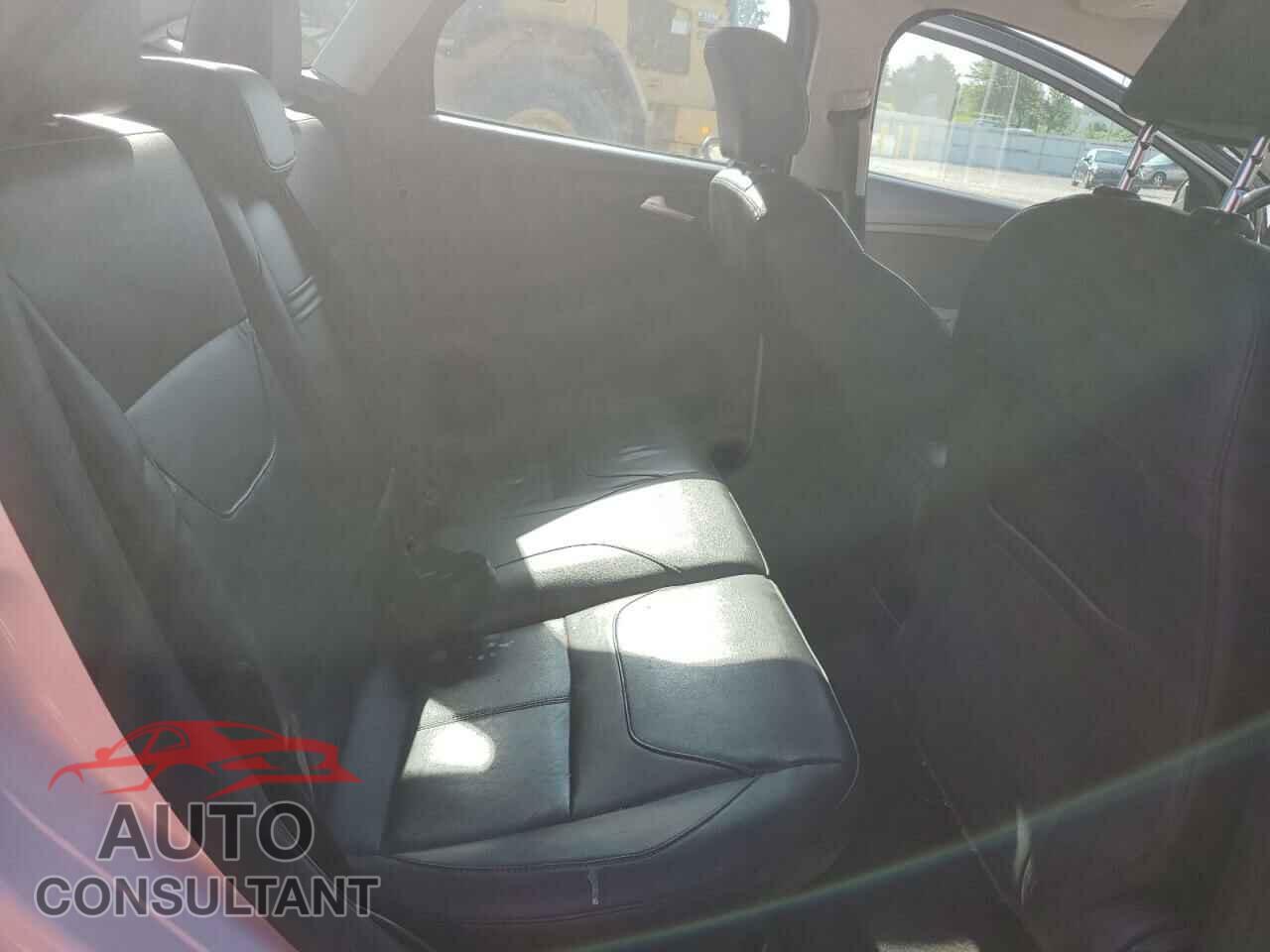 FORD FOCUS 2015 - 1FADP3F27FL314281