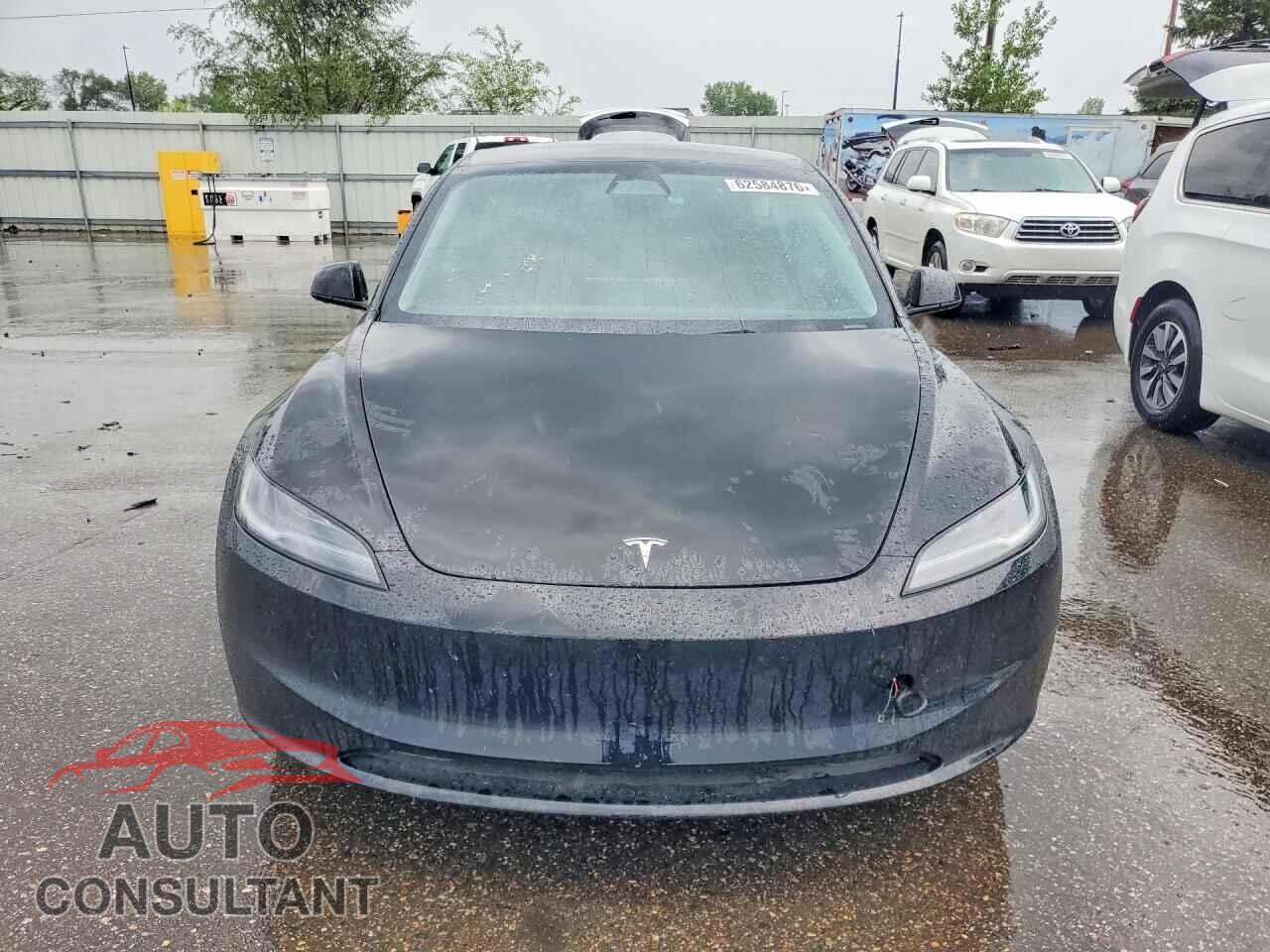 TESLA MODEL 3 2025 - 5YJ3E1EB3SF882252