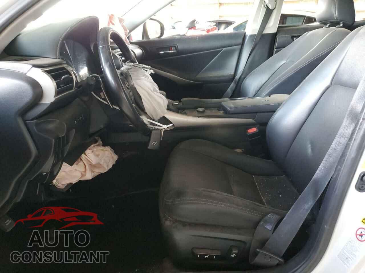 LEXUS IS 2015 - JTHBF1D23F5082423