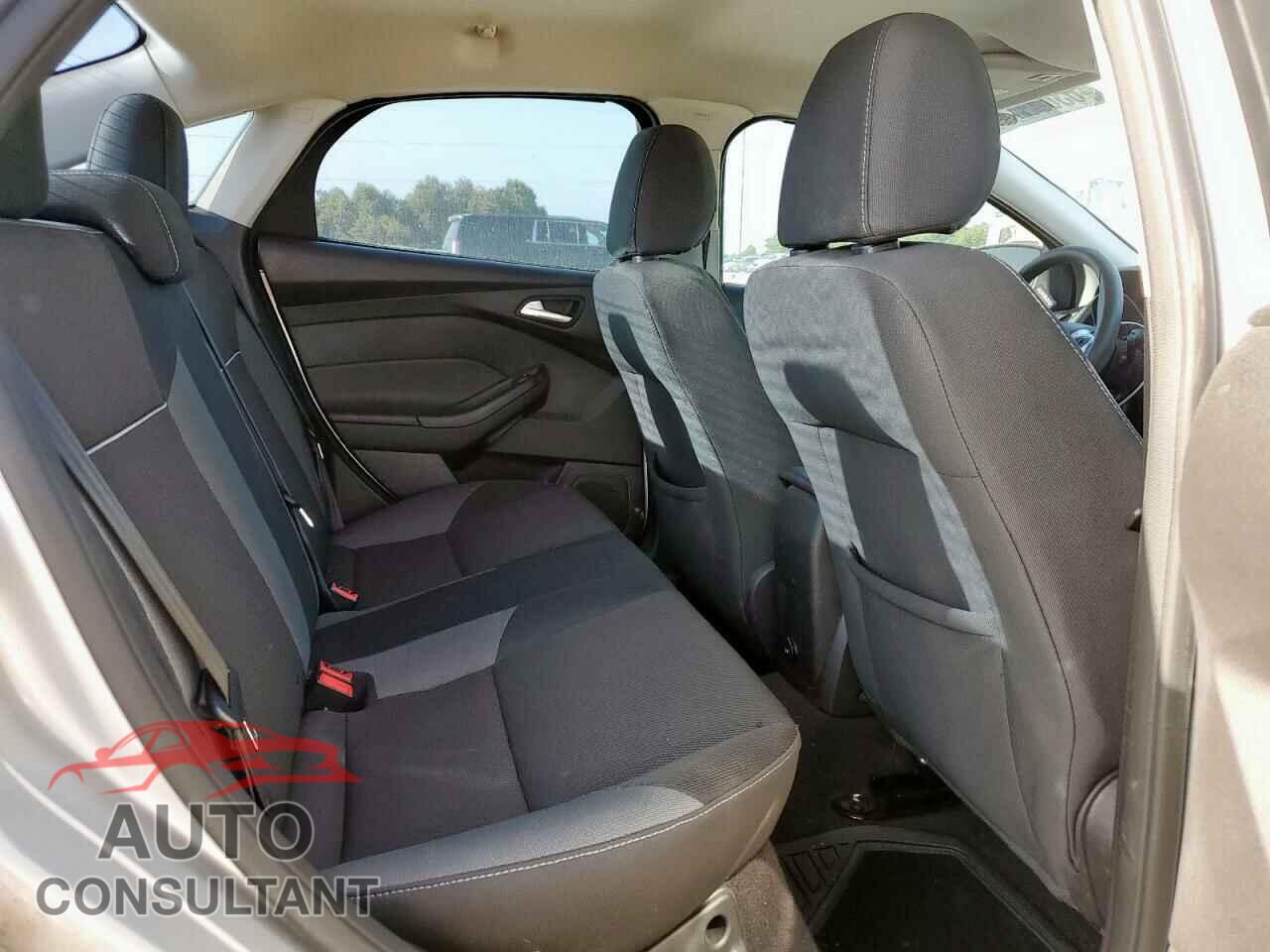 FORD FOCUS 2014 - 1FADP3F29EL451561