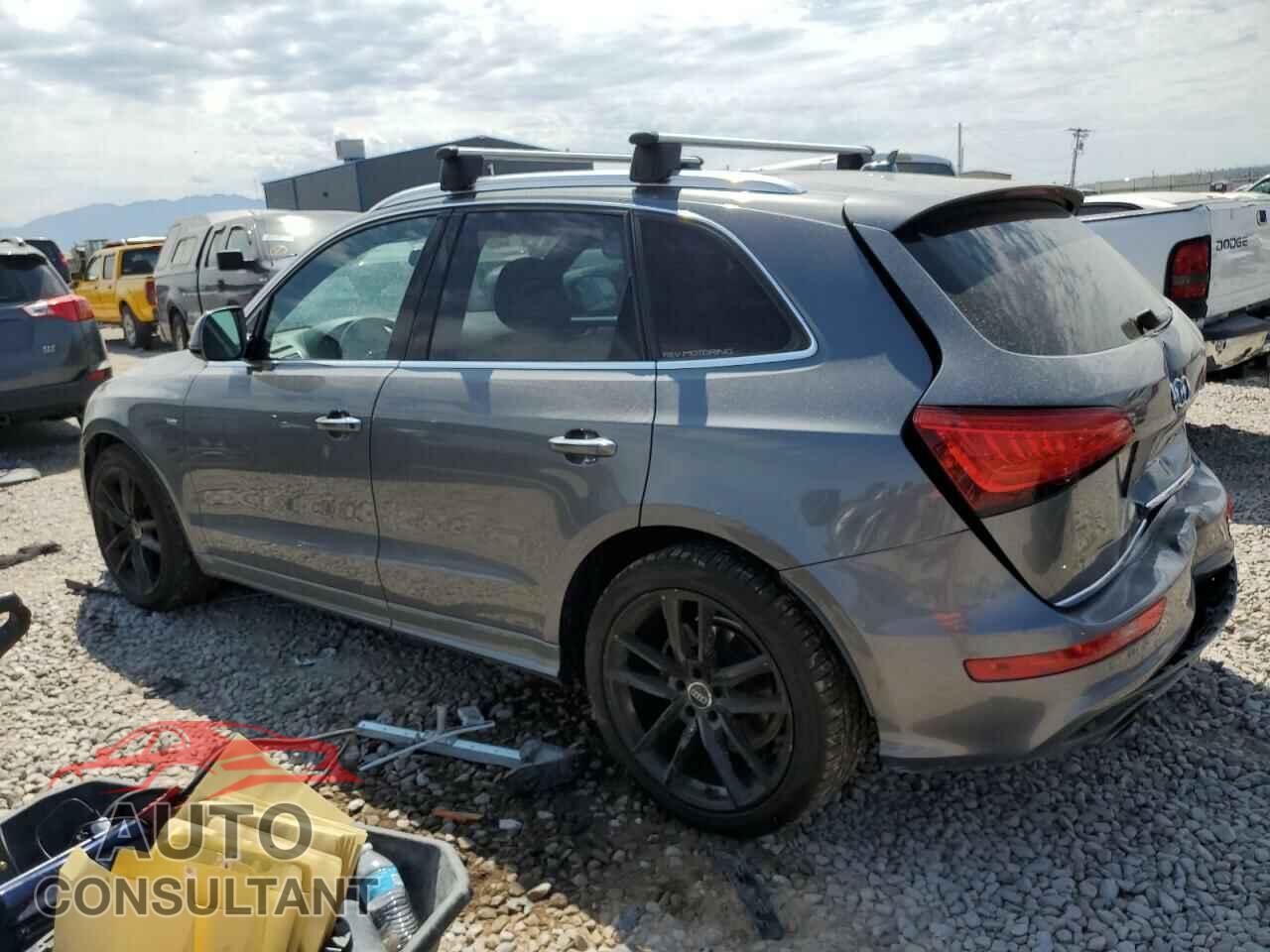 AUDI Q5 2017 - WA1M2AFP9HA030894