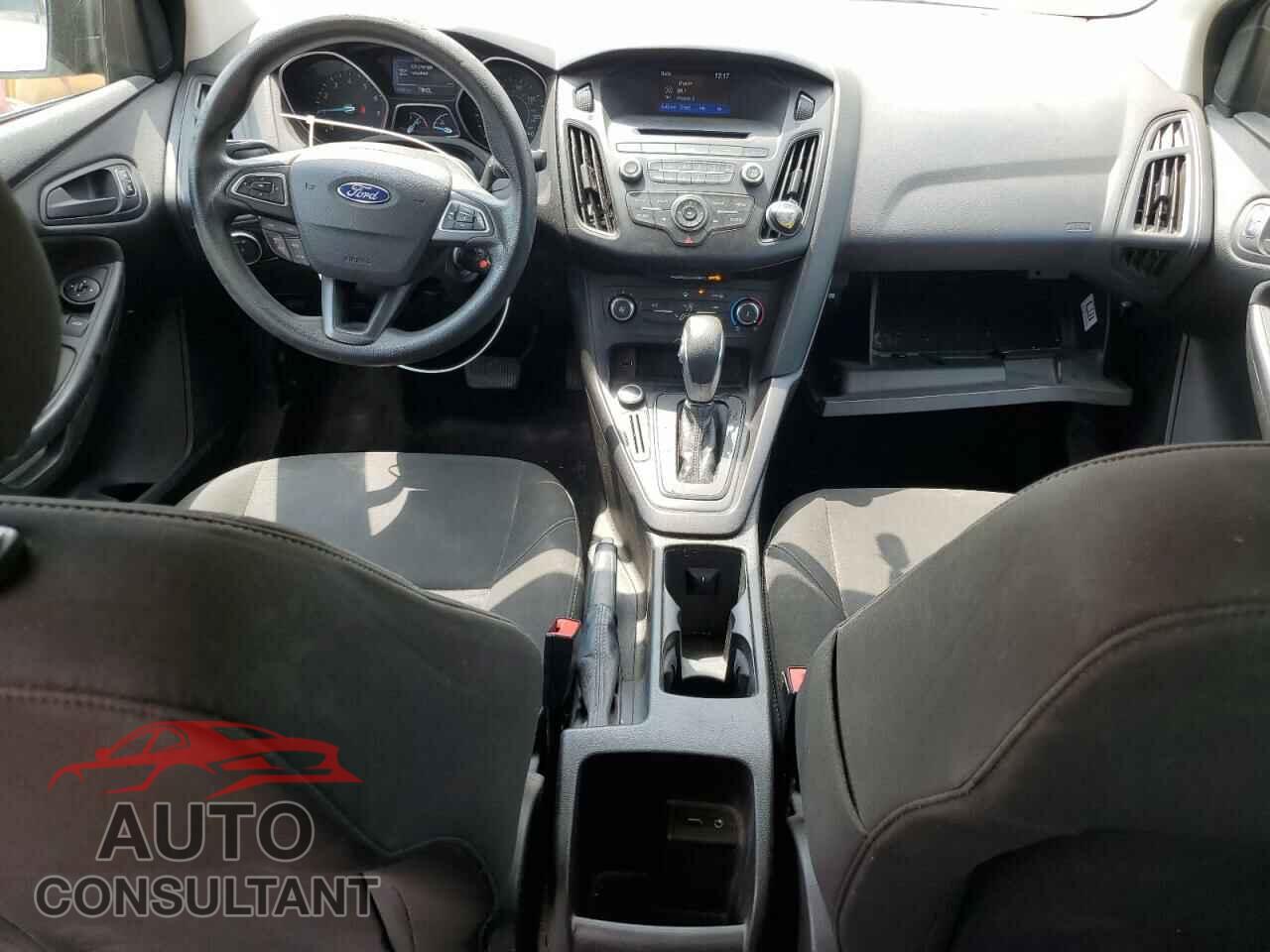 FORD FOCUS 2015 - 1FADP3E22FL355046