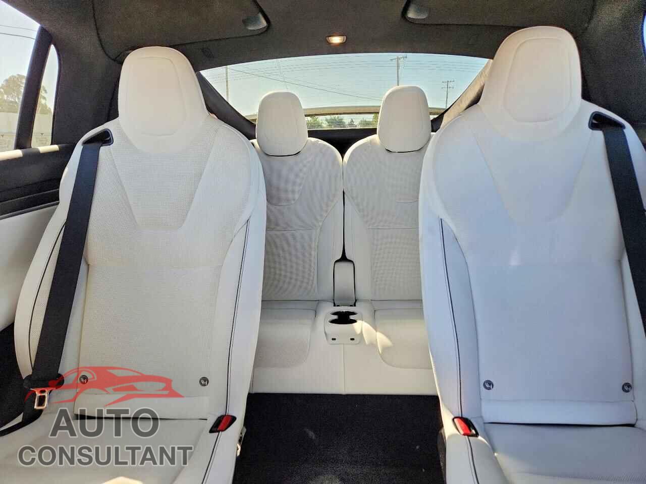 TESLA MODEL X 2022 - 7SAXCBE61NF357357