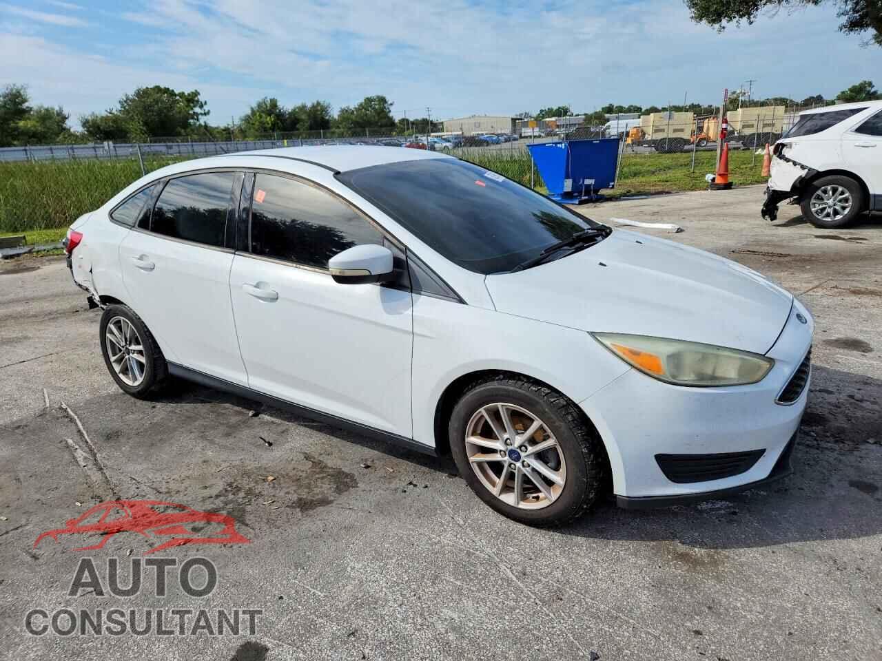 FORD FOCUS 2017 - 1FADP3FE8HL269865
