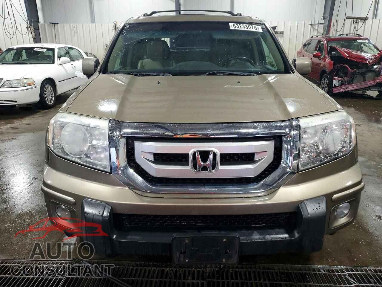 HONDA PILOT 2011 - 5FNYF4H76BB020266