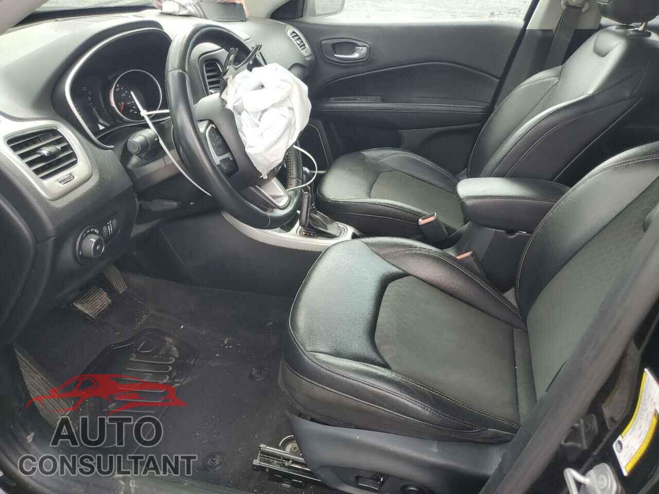 JEEP COMPASS 2018 - 3C4NJDBB8JT239244