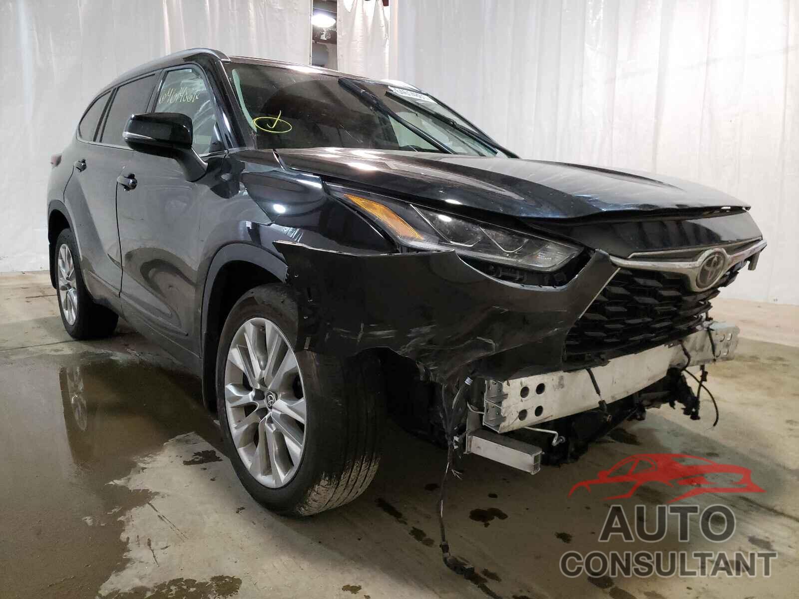 TOYOTA HIGHLANDER 2021 - 5TDDZRBH9MS066046