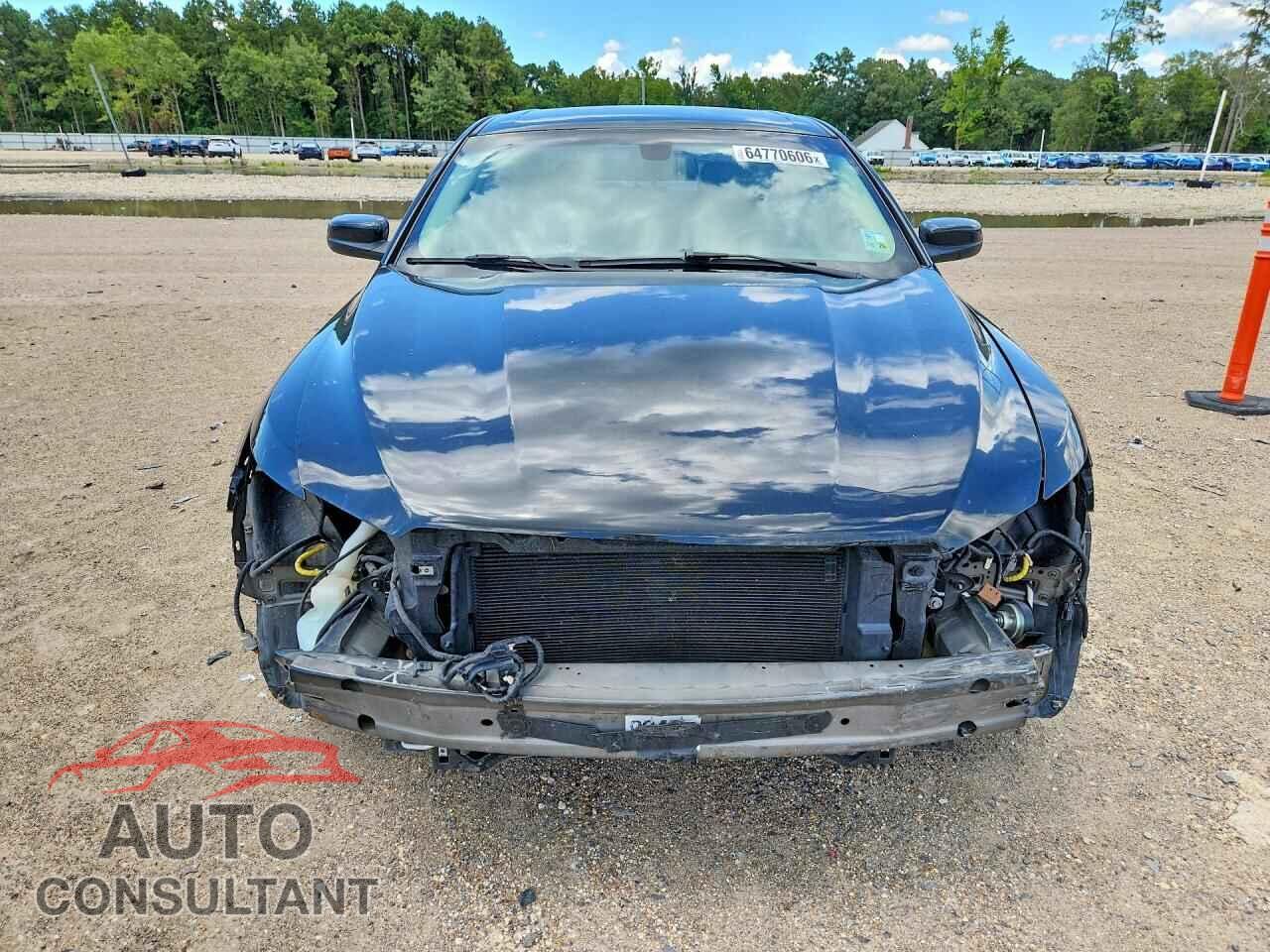 FORD TAURUS 2013 - 1FAHP2E84DG145747